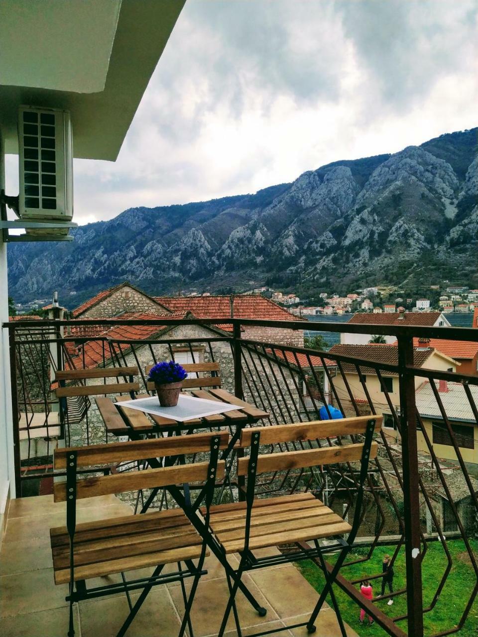 Rooms & Apartments Vukasovic Котор Экстерьер фото