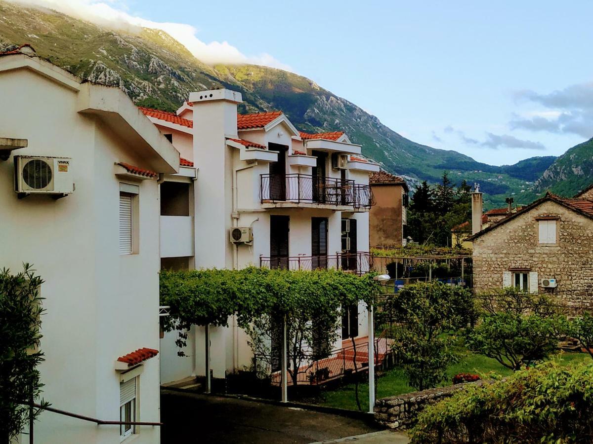 Rooms & Apartments Vukasovic Котор Экстерьер фото